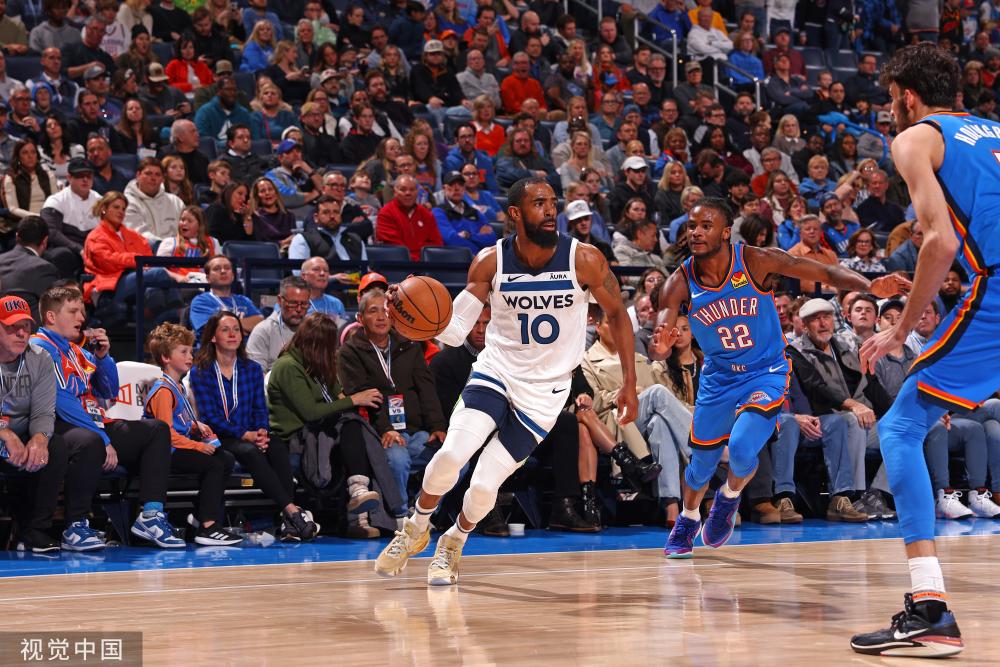 育国际话语 育国际话语