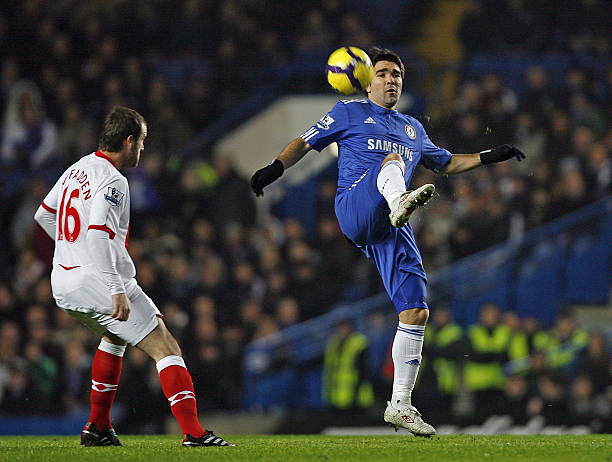 育国际话语 育国际话语