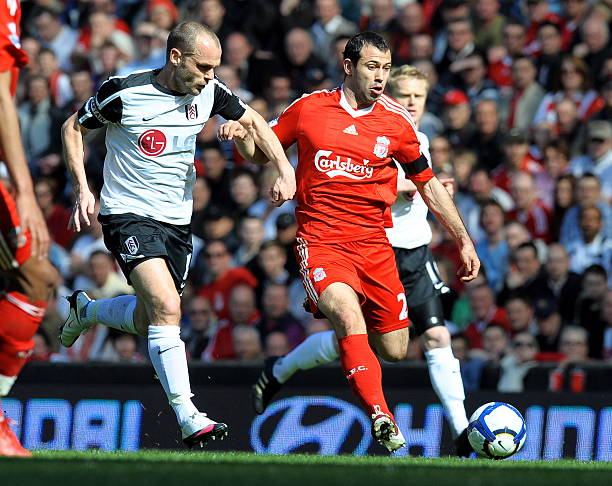 學院中的佼 學院中的佼