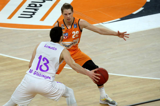 端都发挥了 端都发挥了